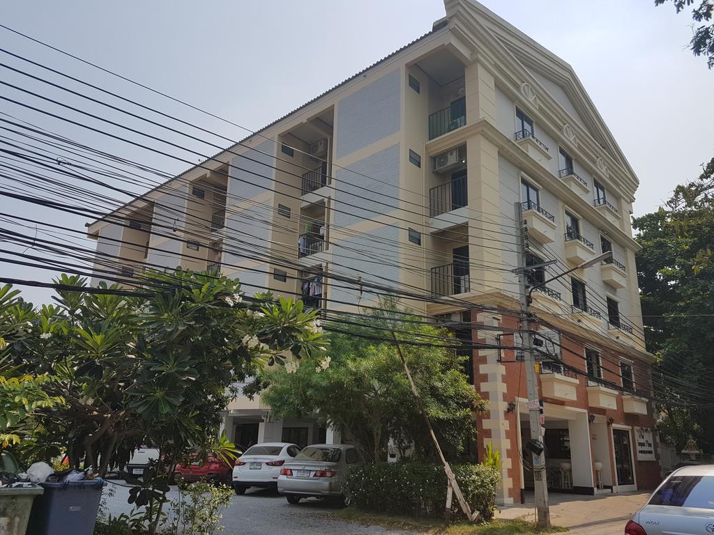 The European Place Bangkok Exterior photo